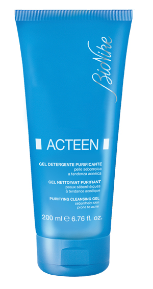 AKNET GEL DETERGENTE PURIFICANTE 200 ML - Farmacia-flash.it