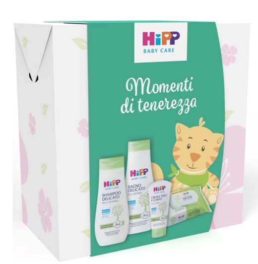 HIPP COFANETTO MOMENTI TENEREZZA 1 BABY CARE BAGNO DELICATO 350 ML + 1 BABY CARE CREMA VISO CORPO 75 ML + 1 BABY CARE SHAMPOO DELICATO 200 ML + 1 SALVIETTINE VISO&MANI 20 PEZZI - Farmacia-flash.it